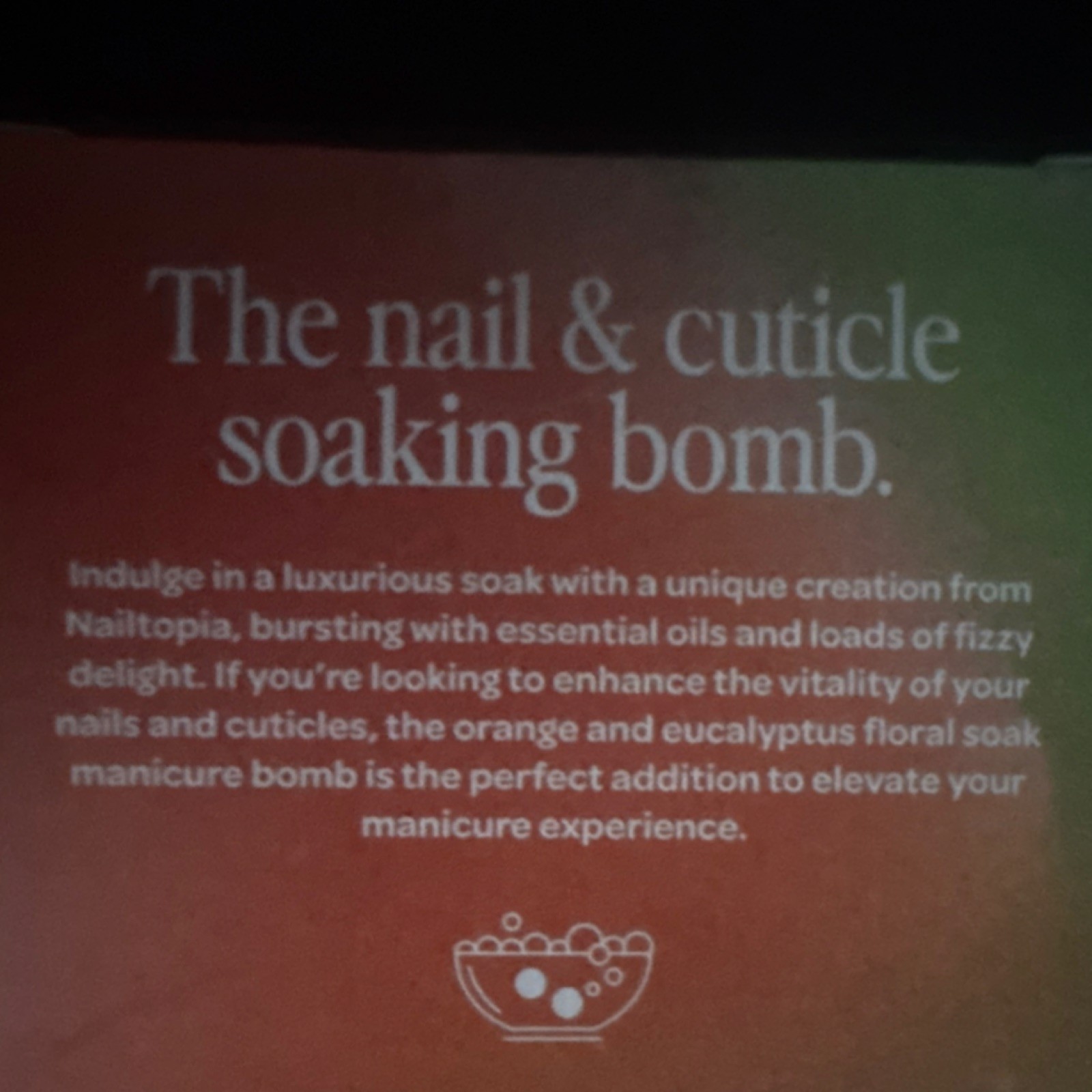 Nailtopia Mani Bomb Orange & Eucalyptus 16 Bombs + Loofah Vegan Plastic-Free