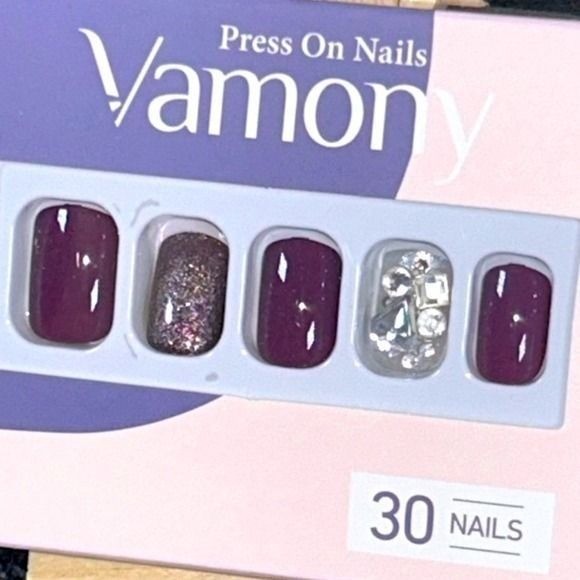 Vamony Plum Purple Press On Glitter Rhinestone Accent Nails Short Glam 30 Pcs