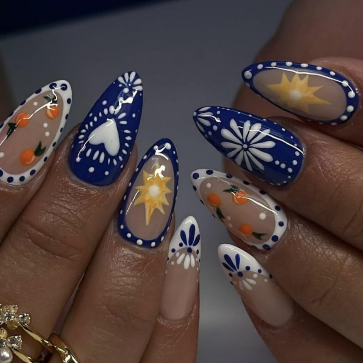 24Pcs Blue and White Porcelain Press on Nails French Tip Heart Sun Short Almo…