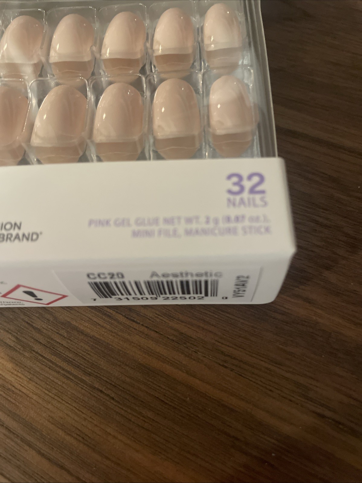 Kiss Core Color Press On Nails Light Pink Short Squoval 32 Count