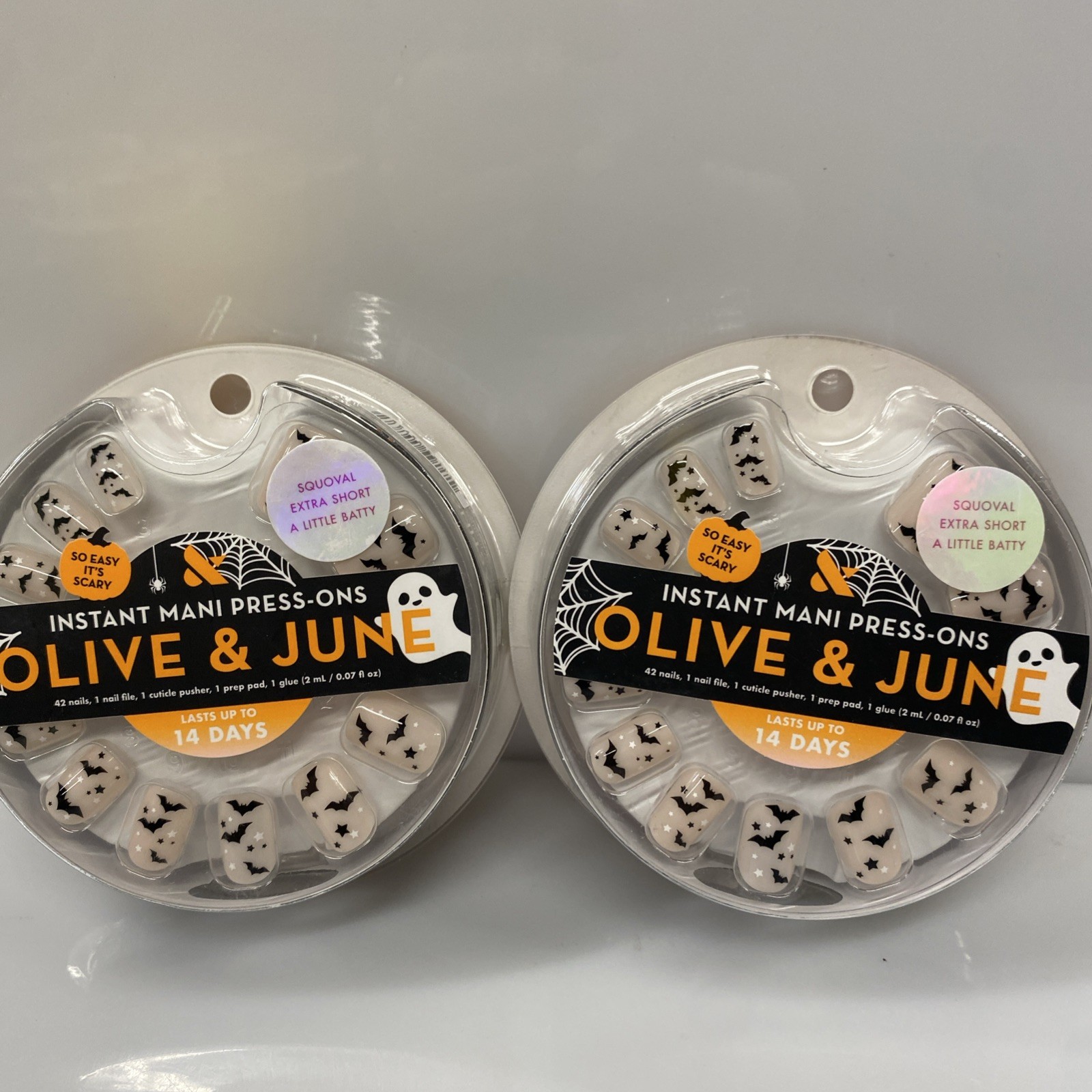 2X Olive & June Instant Mani Press-On Nails Glue | Halloween | 42 Pieces 14 Days