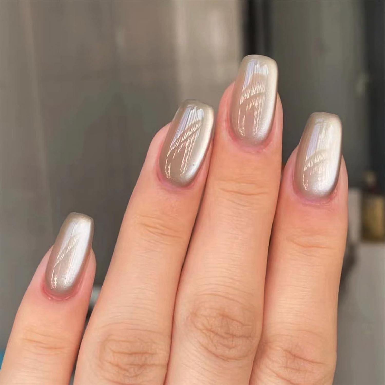 24Pcs Chrome Almond Press On Nails Medium Glossy Fake Nails with Glue Tabs