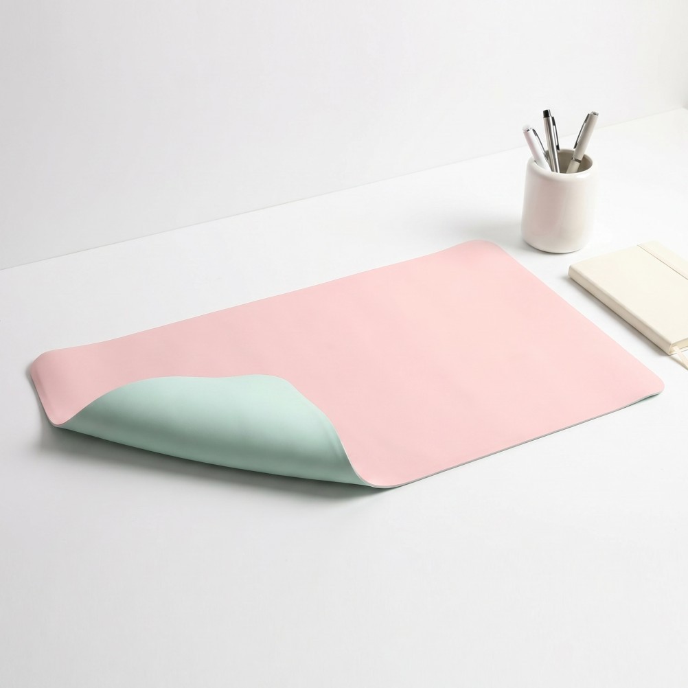 Professional Nail Table Mat, 31.5×15.75″ Foldable Manicure Desk Pad for Salon