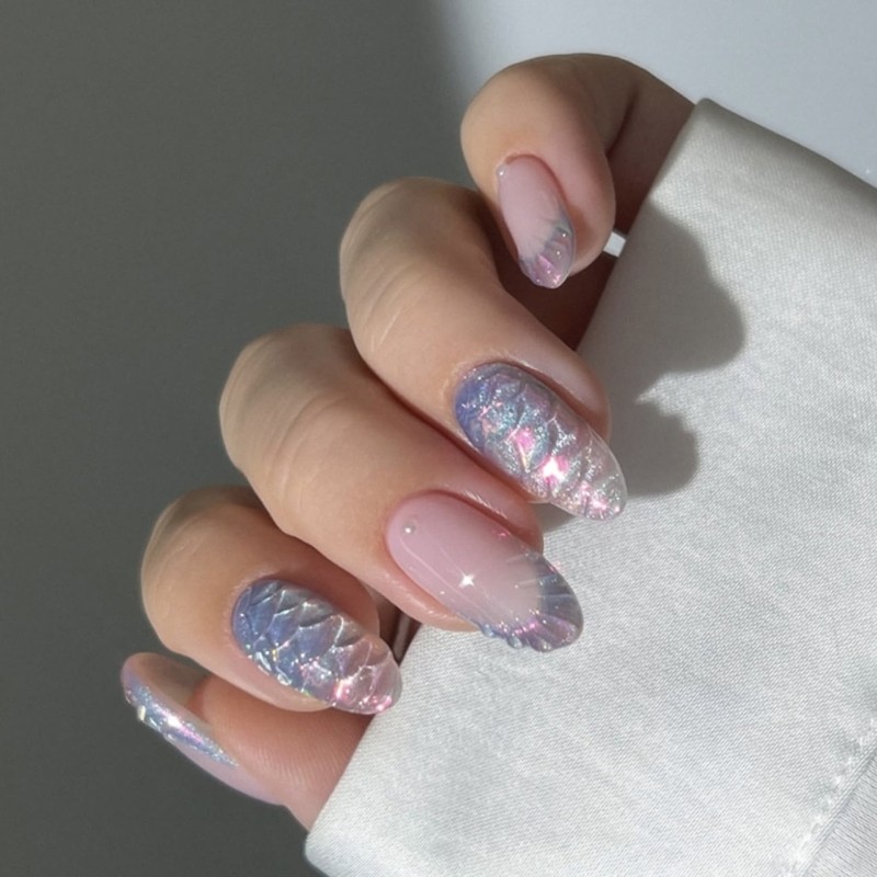 Salon Quality French Blue Fish Scale Press On Nail Almond Shape Easy To Apply