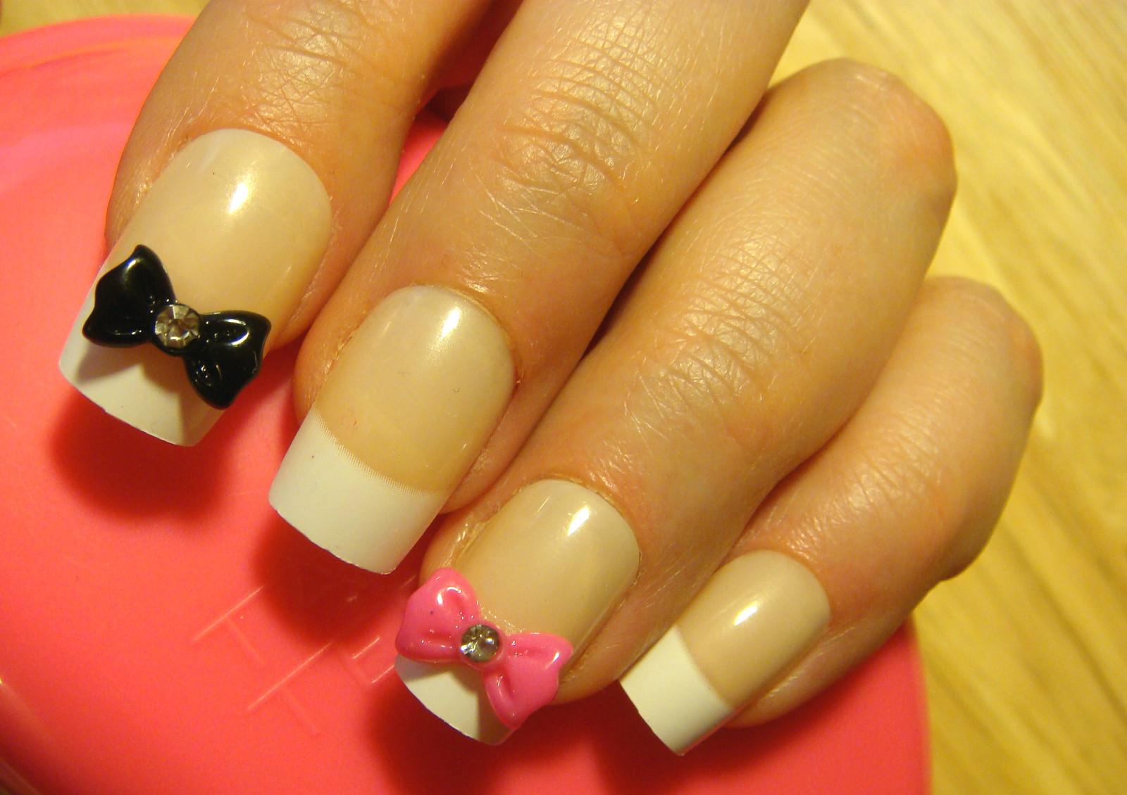 Pretty 3D BOWS PINK BLACK RED PURPLE WHITE Rhinestones Nail Art Decorations