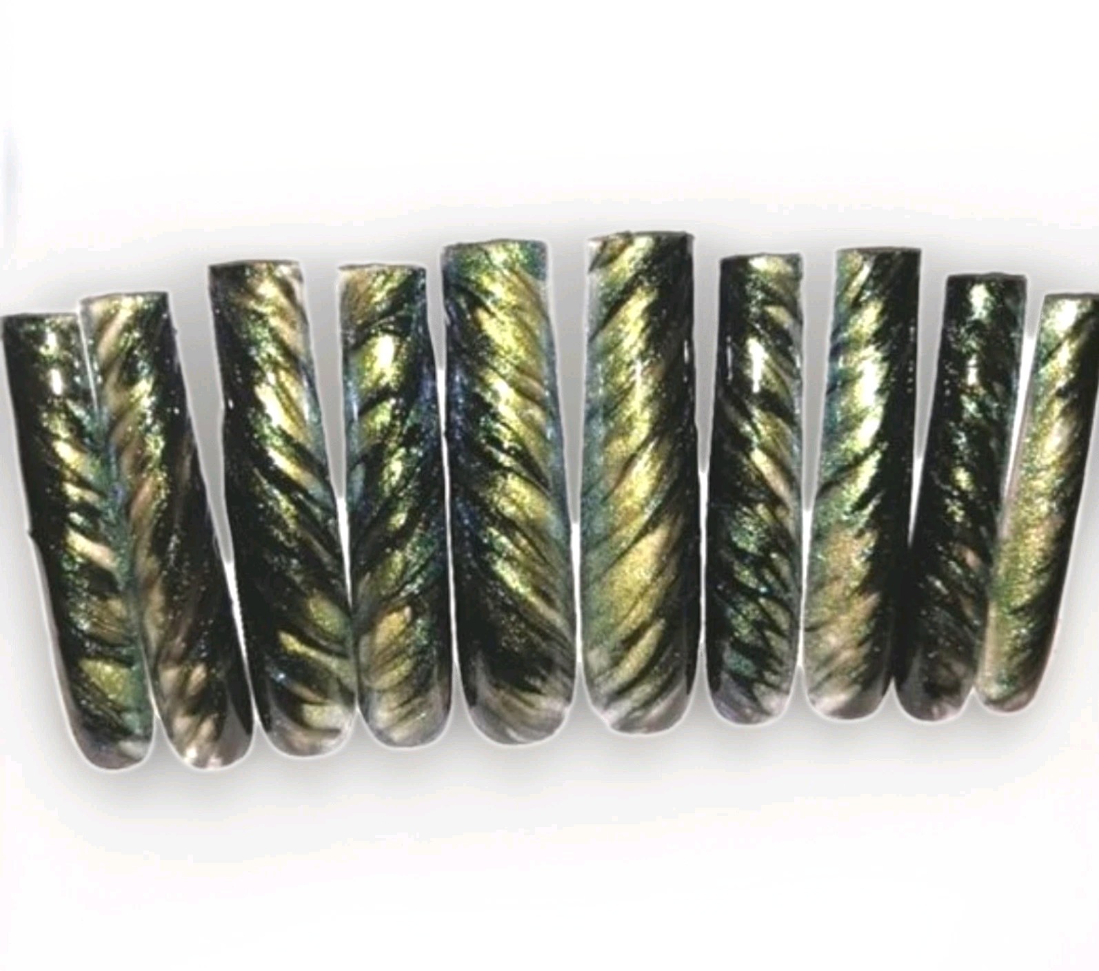 Hand crafted Black/Green custom cateye 10pc 3xl acrylic press on nails sz Medium