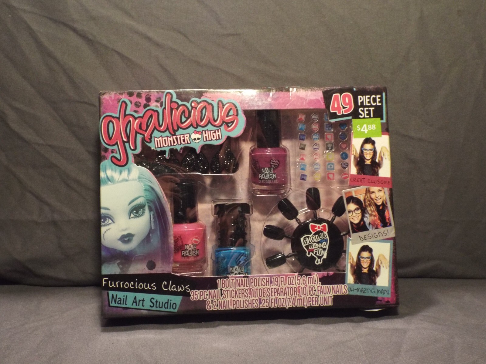 Ghoulicious Monster High Nail Art Studio Kids Set 49 Pcs Nail Polish 2015 Mattel