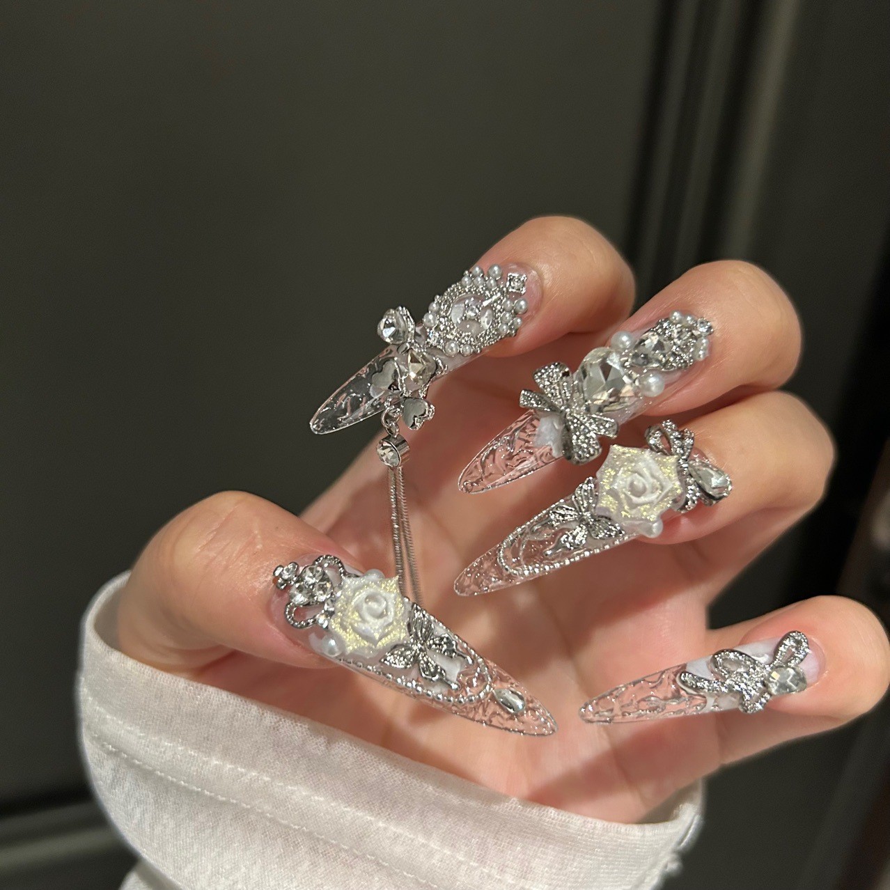 Ruoxue Handmade Luxury Ice Fragment Press On Nails White