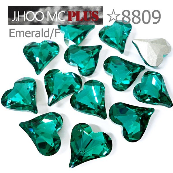 J.HOO Crystal 8809 Heart V-Cut Fancy Rhinestones 10x9mm Nail Art (4pcs)