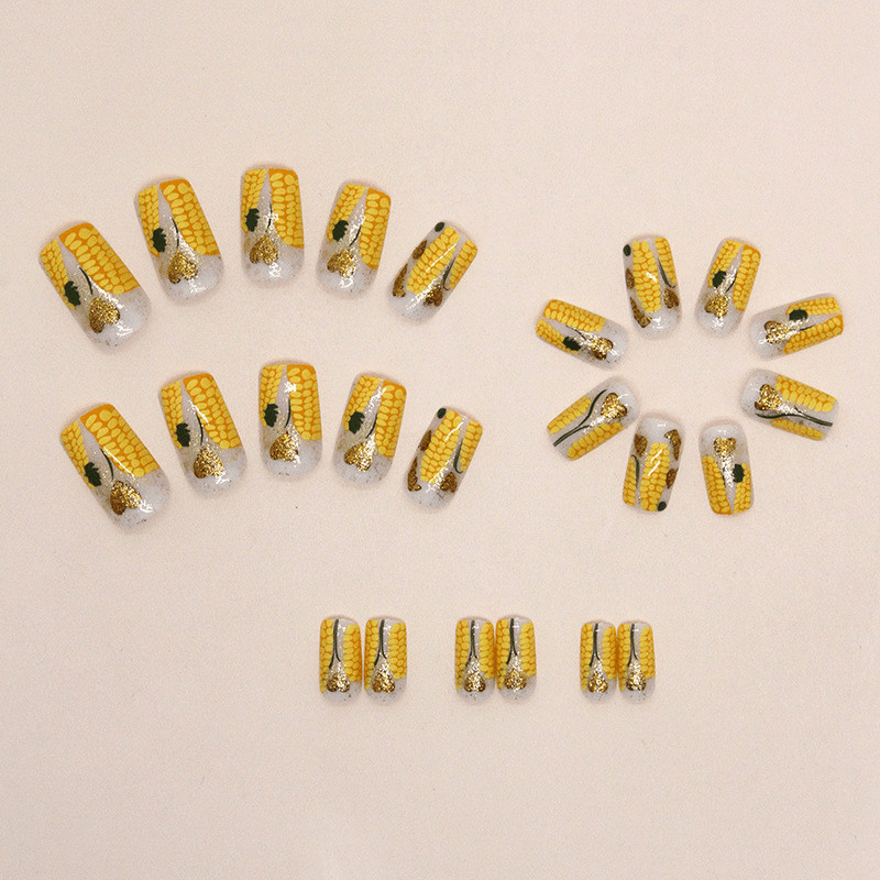 48P Short Oval Press on Nails, 3D Corn Hand‑Painted Heart Fall Trendy Fake Nails