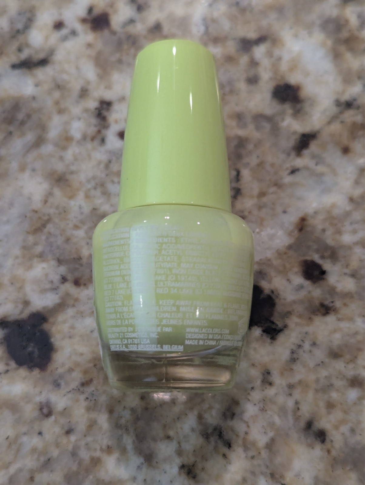 L.A. Colors Day Glow Gel Fingernail Polish Neon Yellow CNL223 – 3 Pack