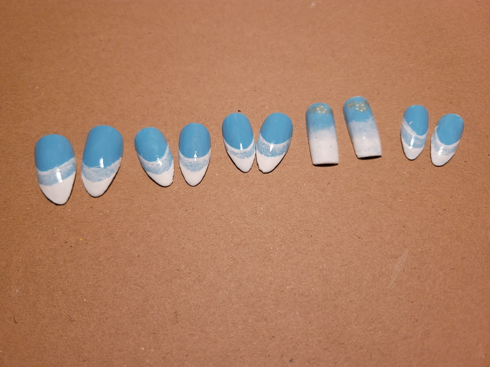 Press-On Nails Nails| Kawaii Blue/White French| Shape Almond| Size Medium| Reusa