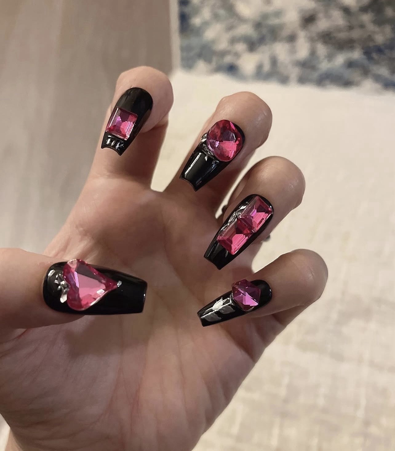 Short Square Press-On Nails Set, Multicolor Shiny Full Cover Pre-Designed Heart