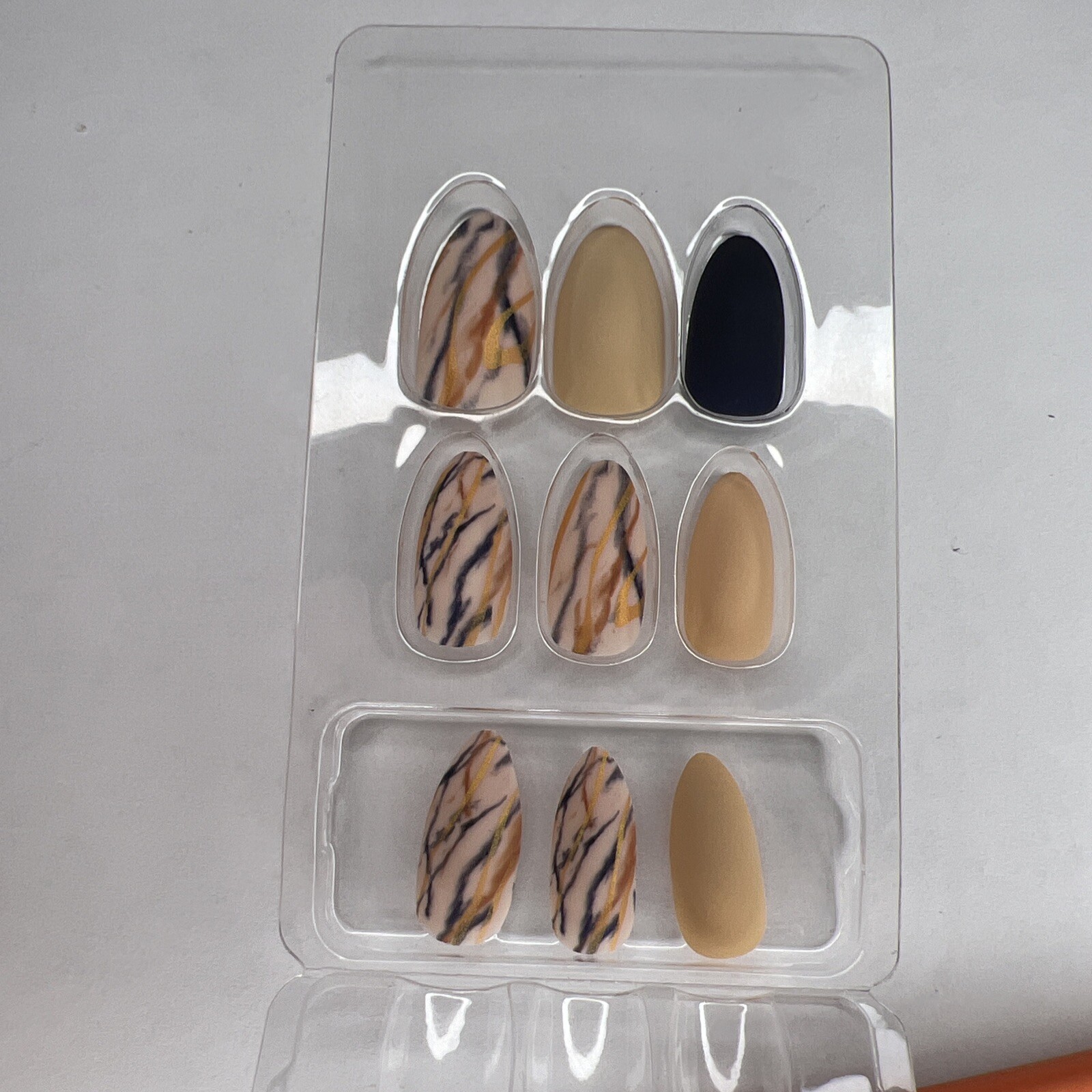 24pc Claire’s Fake False Press On Glue On Black Buff Color Marble Brown Nails