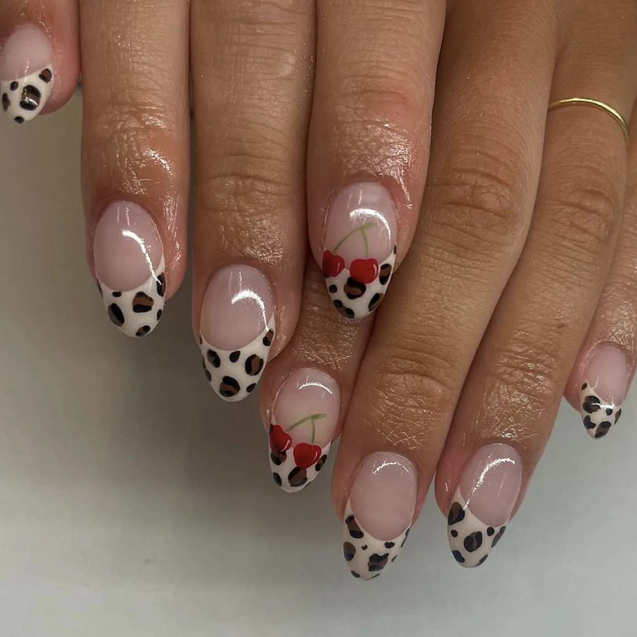 24Pcs Leopard French Press on Nails Long Pontied Almond False Nails Manicure