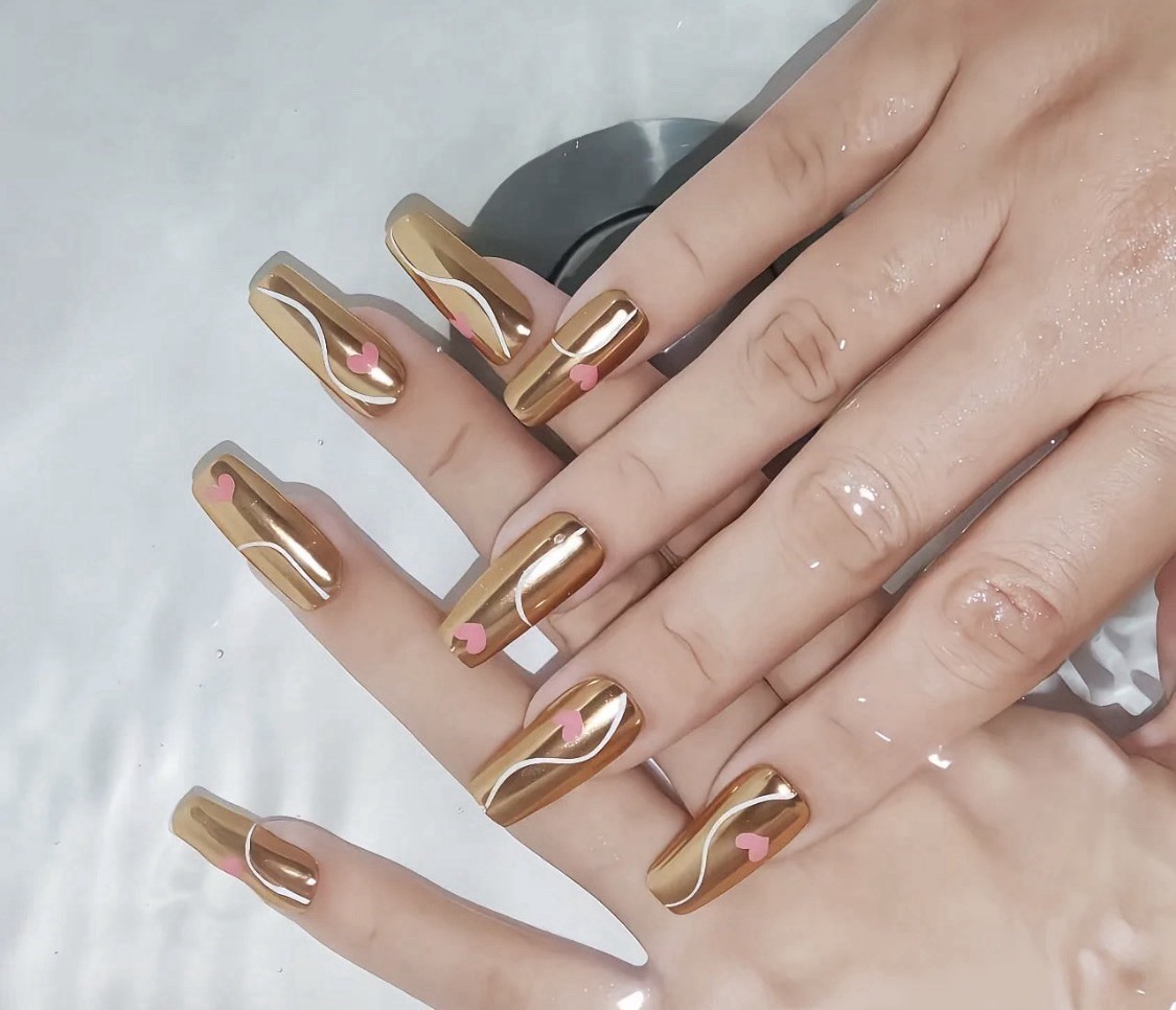 QINSINGE Golden Mandala Press-On Nails