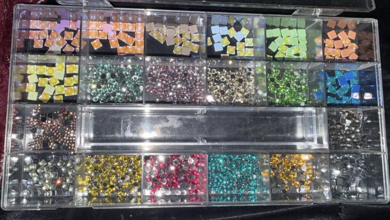 Multicolor Rhinestone Nail Art Decor, Mixed Sizes, Bling Gems w/ Organizer Case