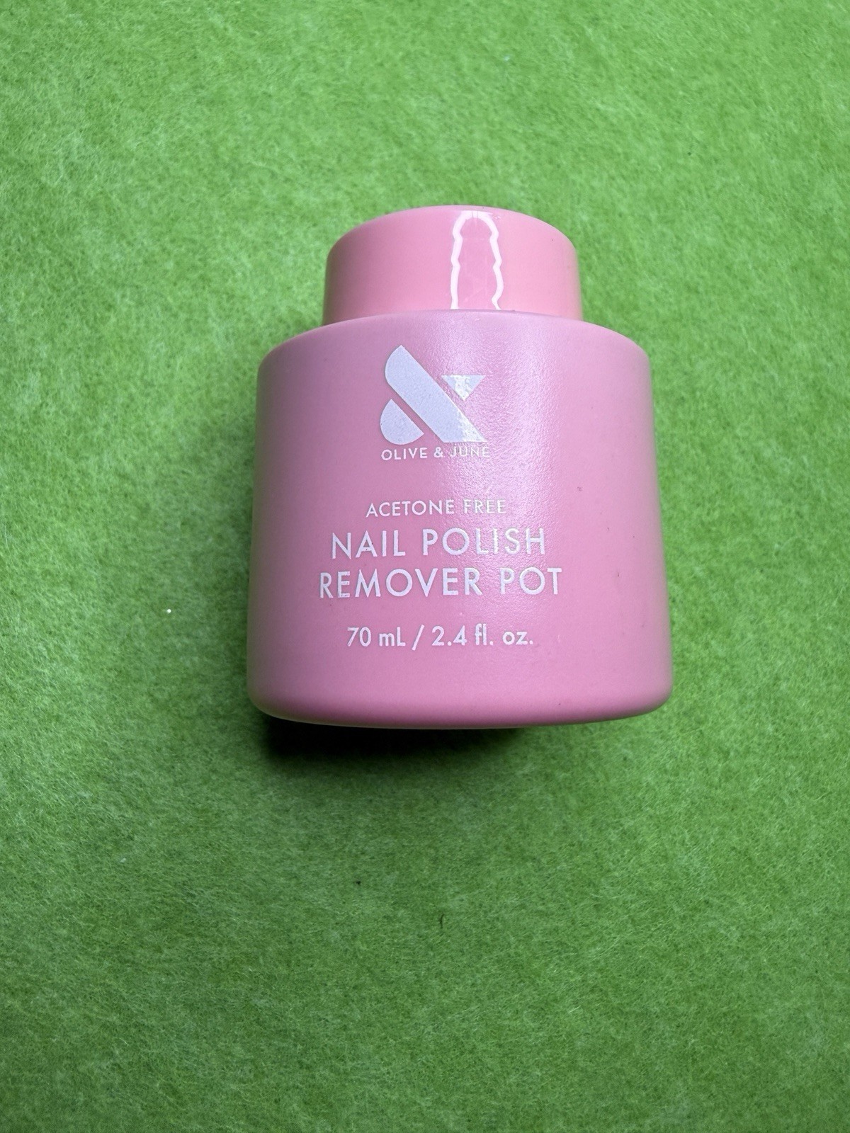 Olive & June Acetone Free Nail Polish Remover Pot 2.4 FL OZ