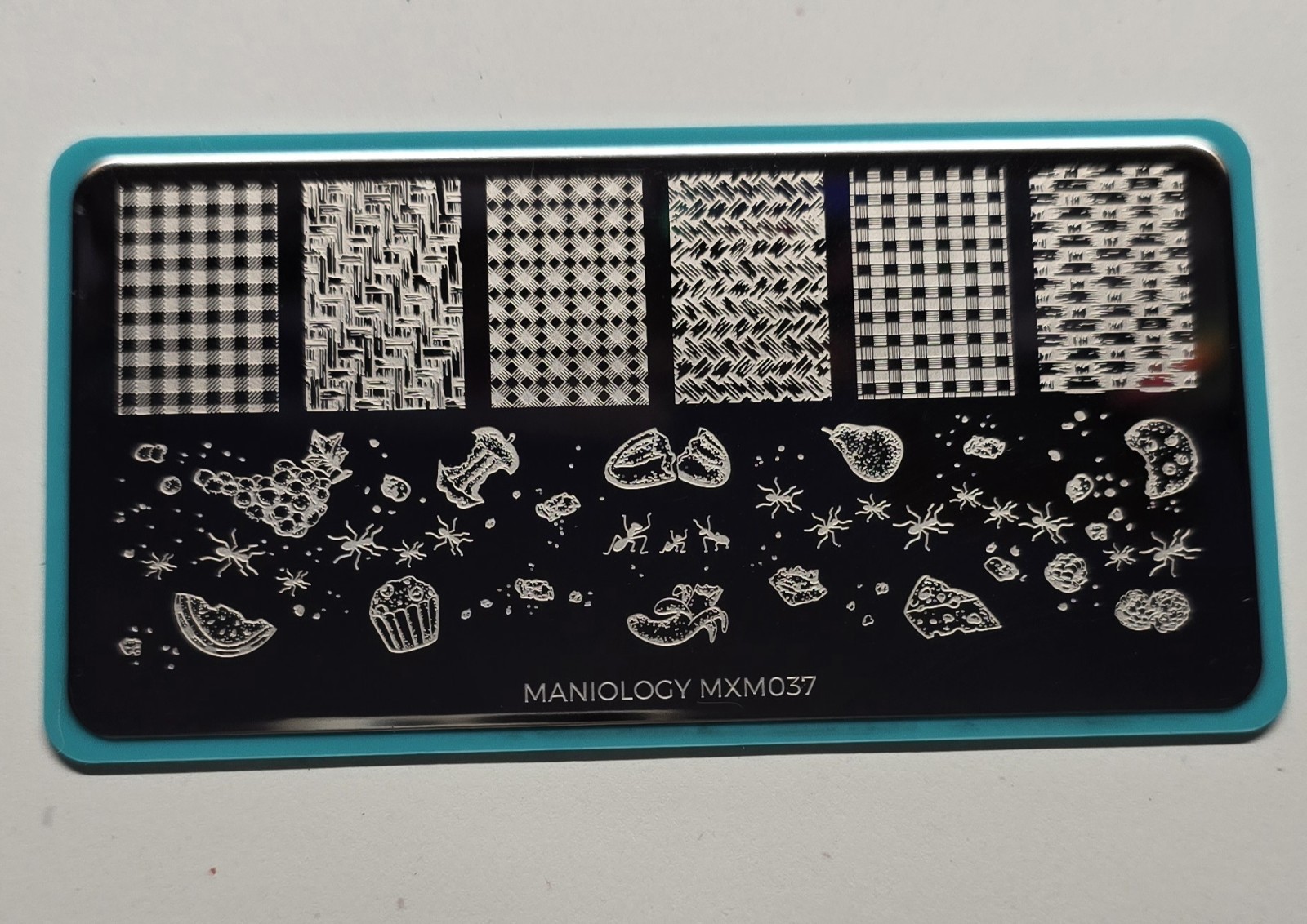 Maniology Nail Stamping Plate MXM037 Picnic Food Snacks Ants