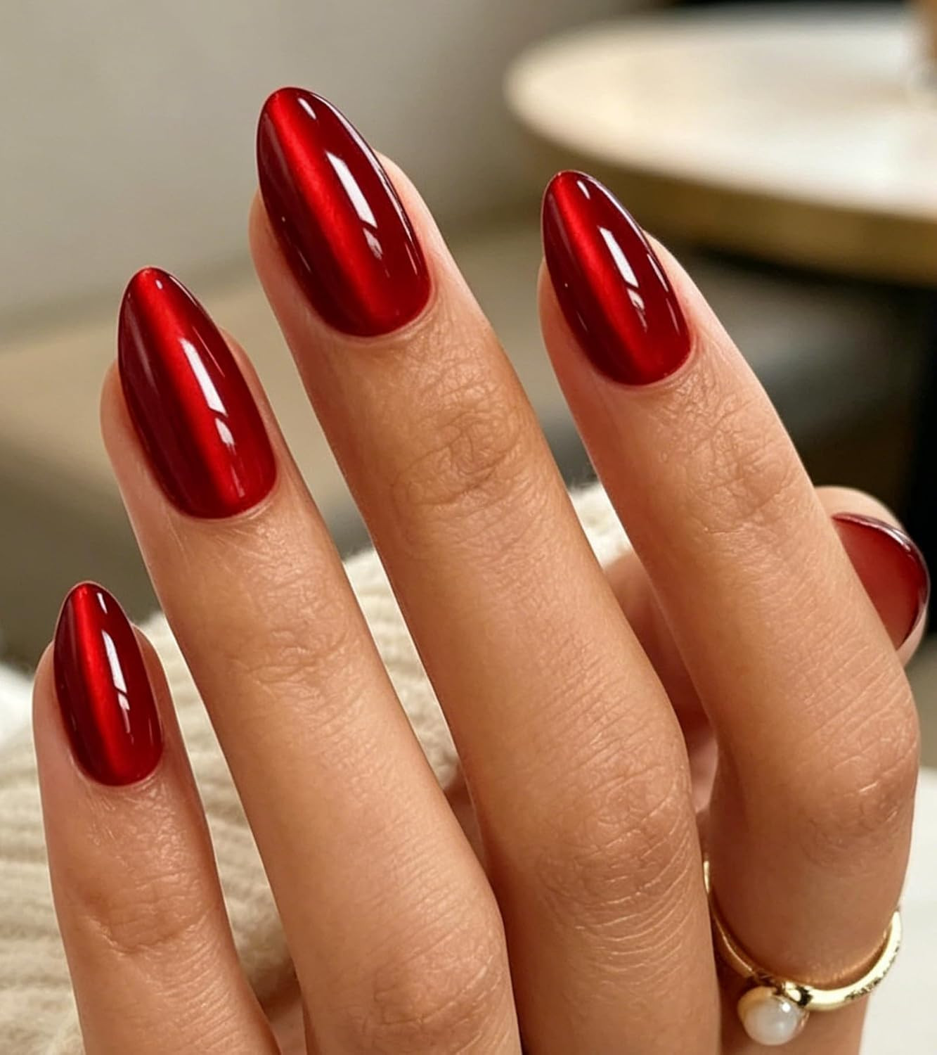 Press on Nails Short Red Cat Eye Almond False Tips Glossy Reusable Fake Stick on
