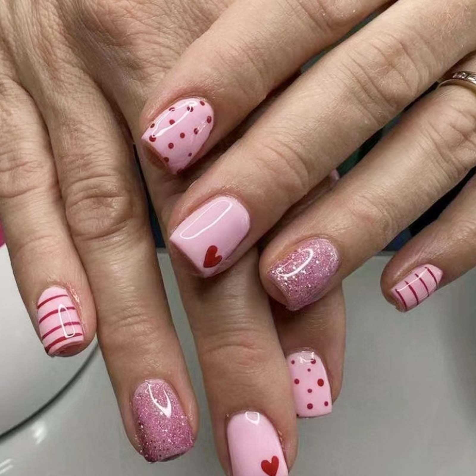 24Pcs Valentines Press on Nails Short Square Red Style 01, MultiColor