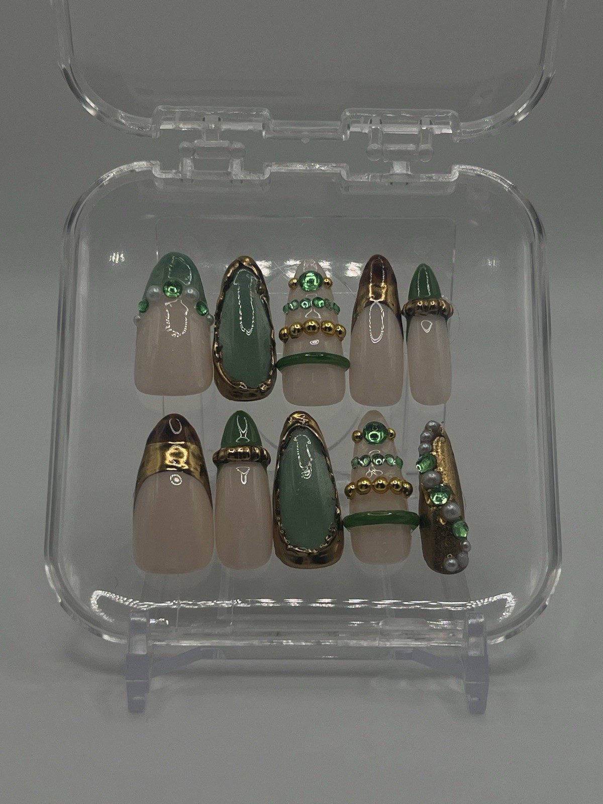 Press-On Nails Green Nude Gold 3D Rhinestone Almond Medium Set, Glue Included
