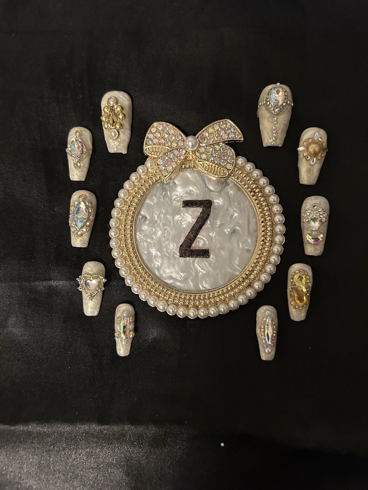 Z NAILZ! Handmade Off White Thread Shell Gel M Coffin W/Bling Press On Nails