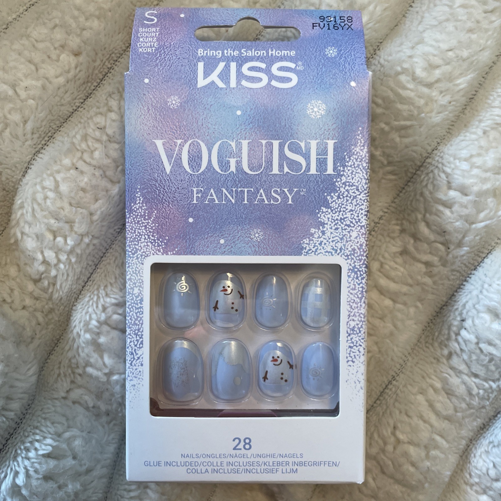 KISS Voguish Fantasy, Press on Nails, Snowma,n Blue, Short Oval, 28 Count 93158