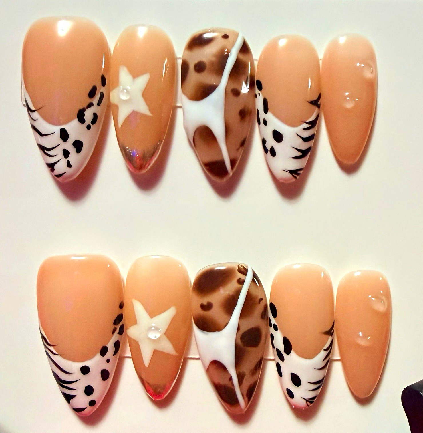 Almond Beige Glossy Press-On Nails Set, Medium, Full Cover Pre-Designed