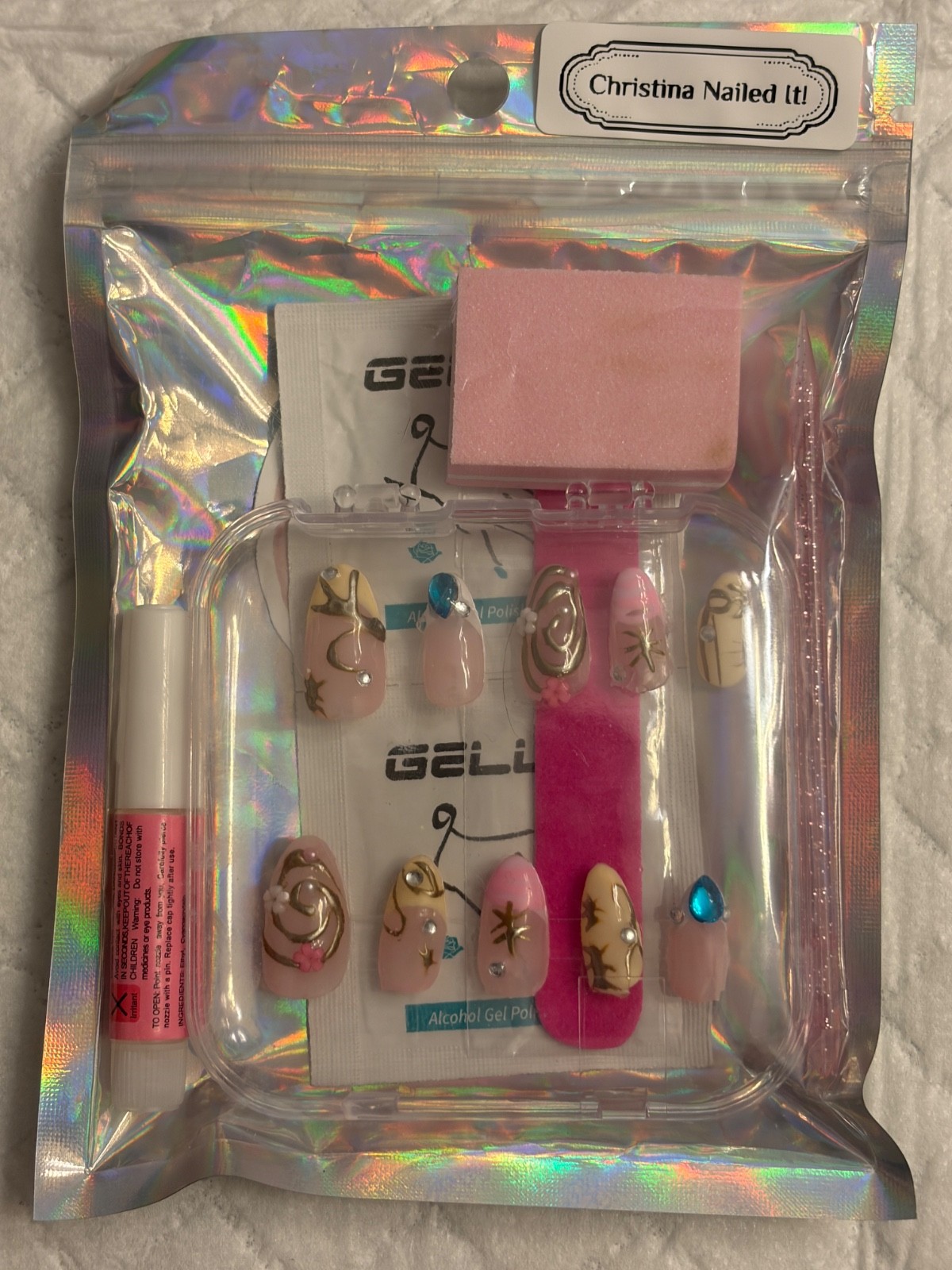 Handmade Kawaii Pastel Press-on Nail Set -Soft Pink & Gold Floral Design