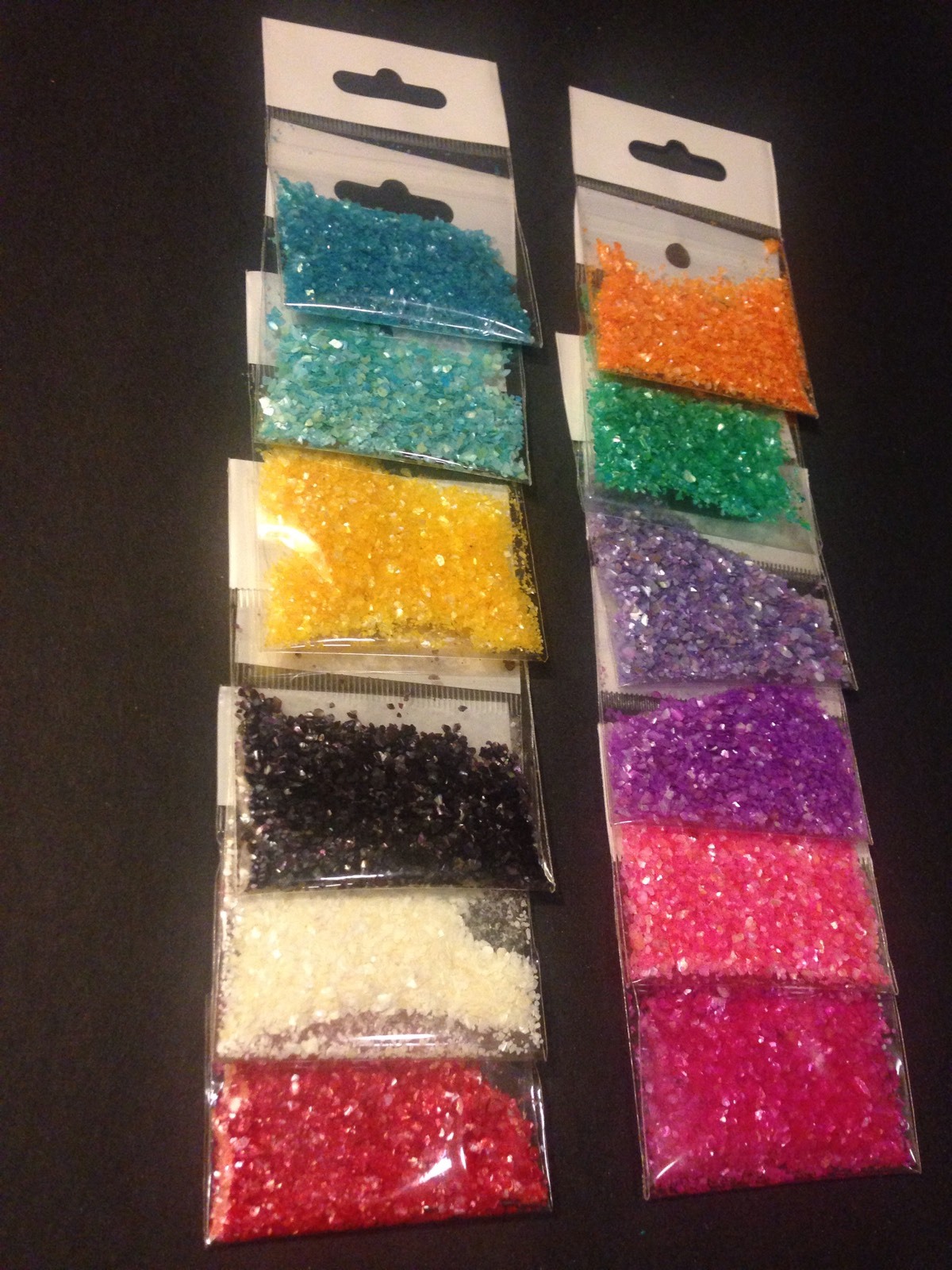 conchaen hojuela perfecta para mezclar con tus polvos acrilicos en 12 colores