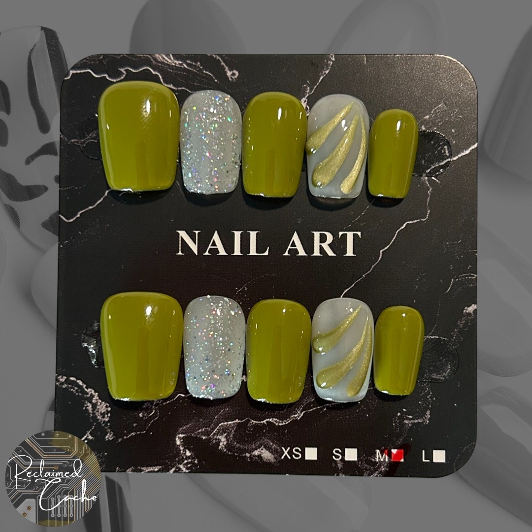 Green and Opaque Clear Short Square Press On Nails – Size Medium