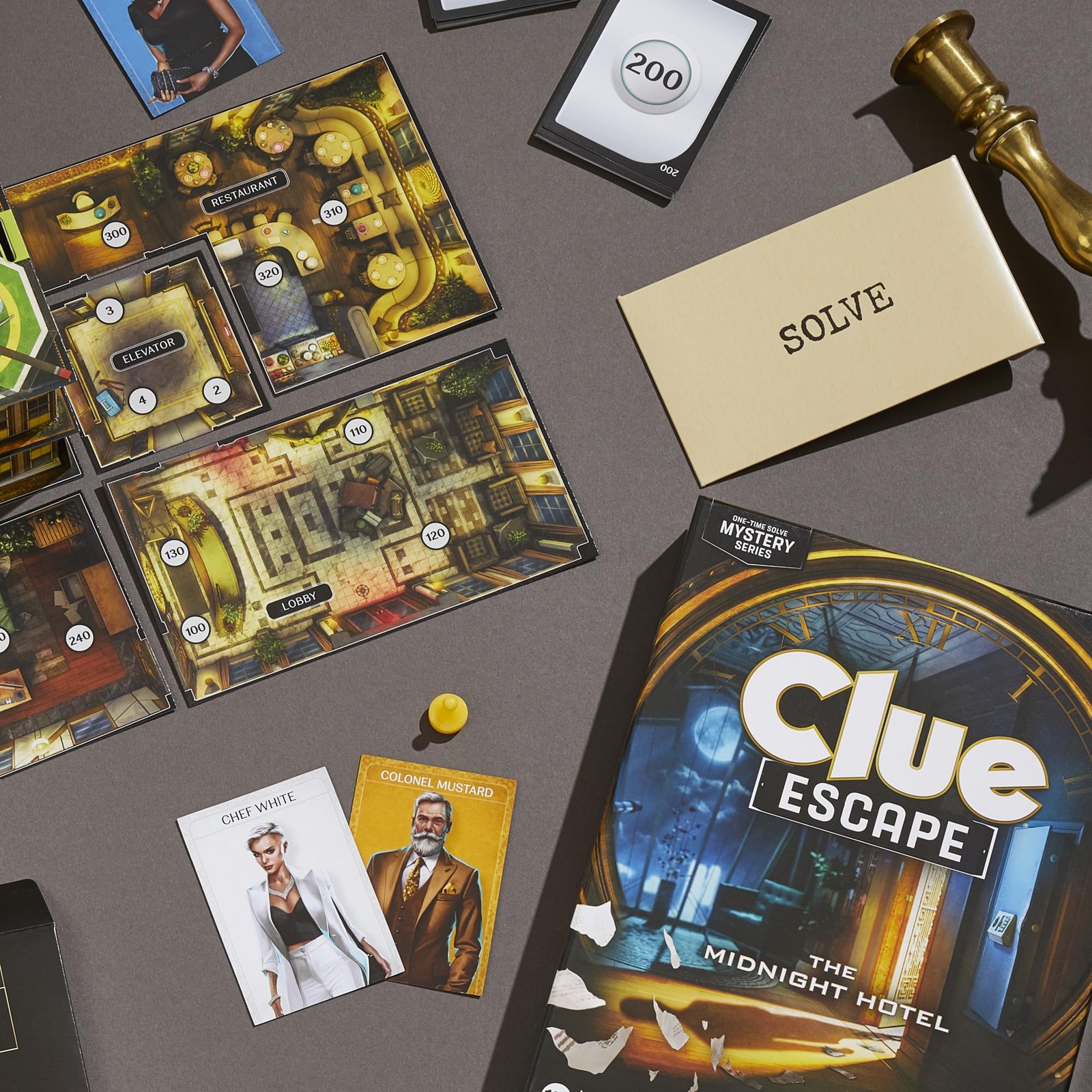 Clue Escape: The Midnight Hotel Board Game, 133.5 cubic inches, Black
