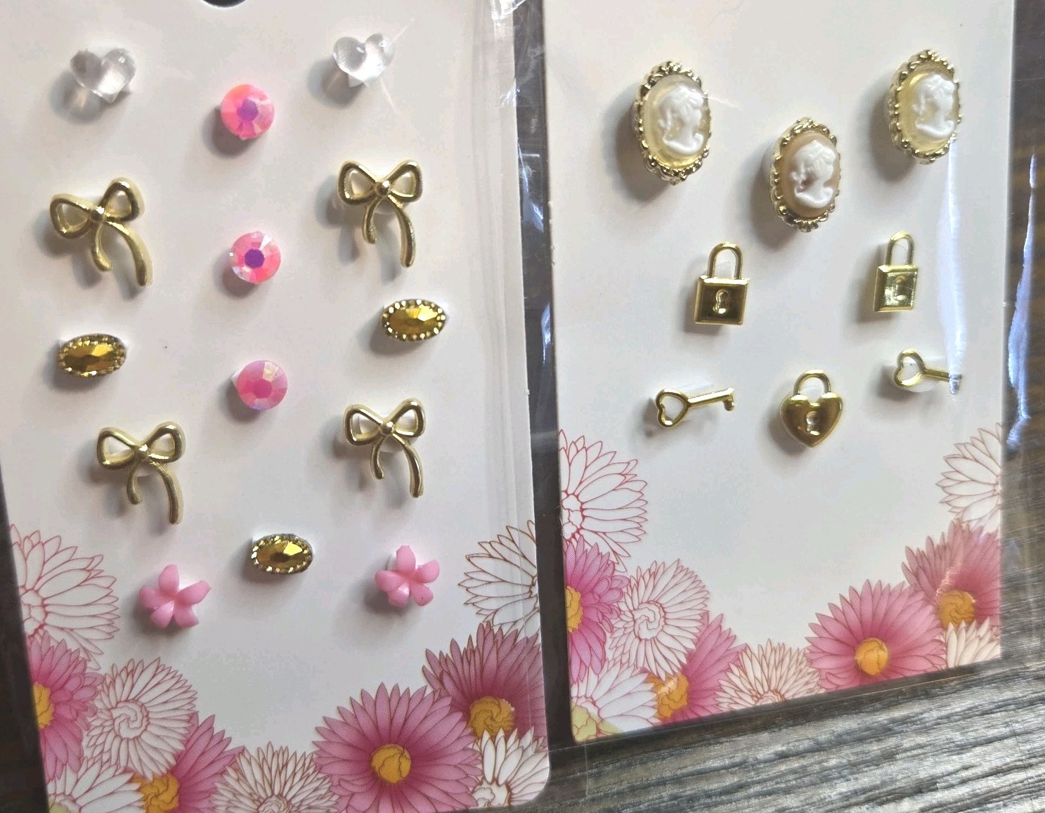 2 Sets 22 Pcs 3D Nail Art Charms Gold Bows Cameo Gems Lock & Keys Pink Flowers