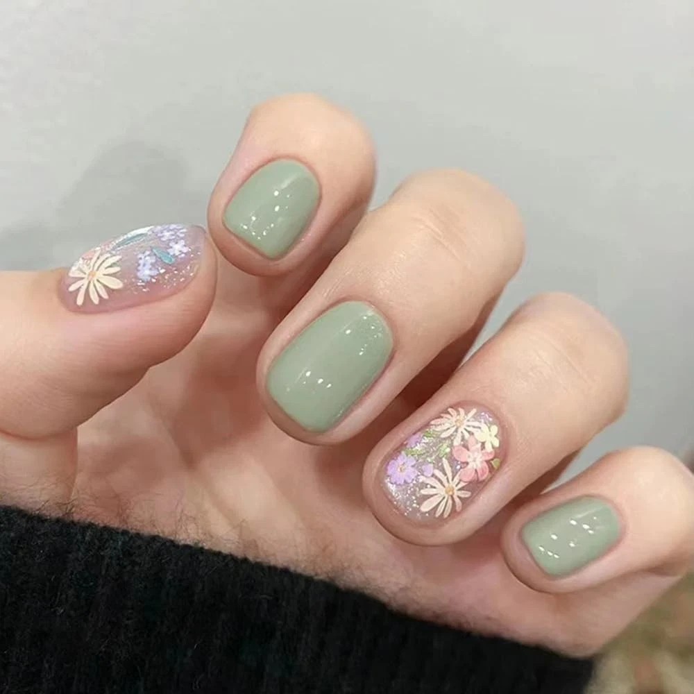 S.A.V.I 24 Pcs Short Natural Nude & Green Floral Press On Nails | Reusable DIY