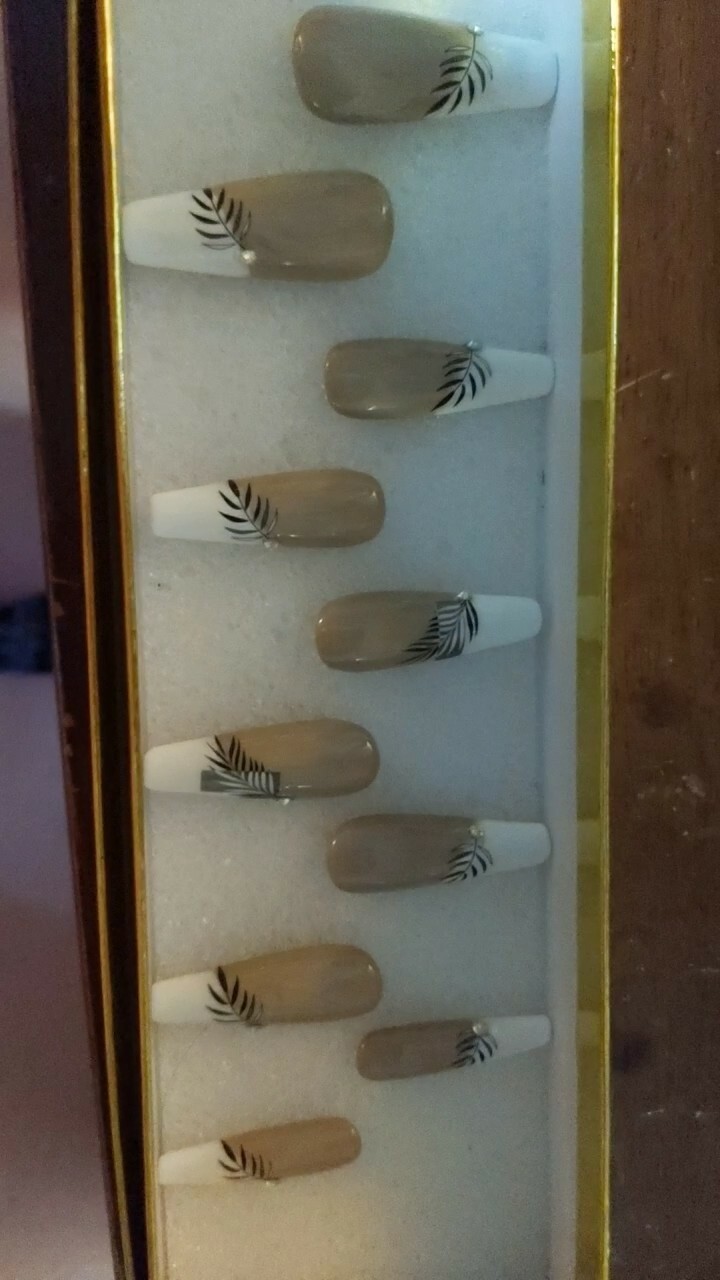 French Tip palm tree press on nails xs/s/m/l custom sizes available. Msg w/size