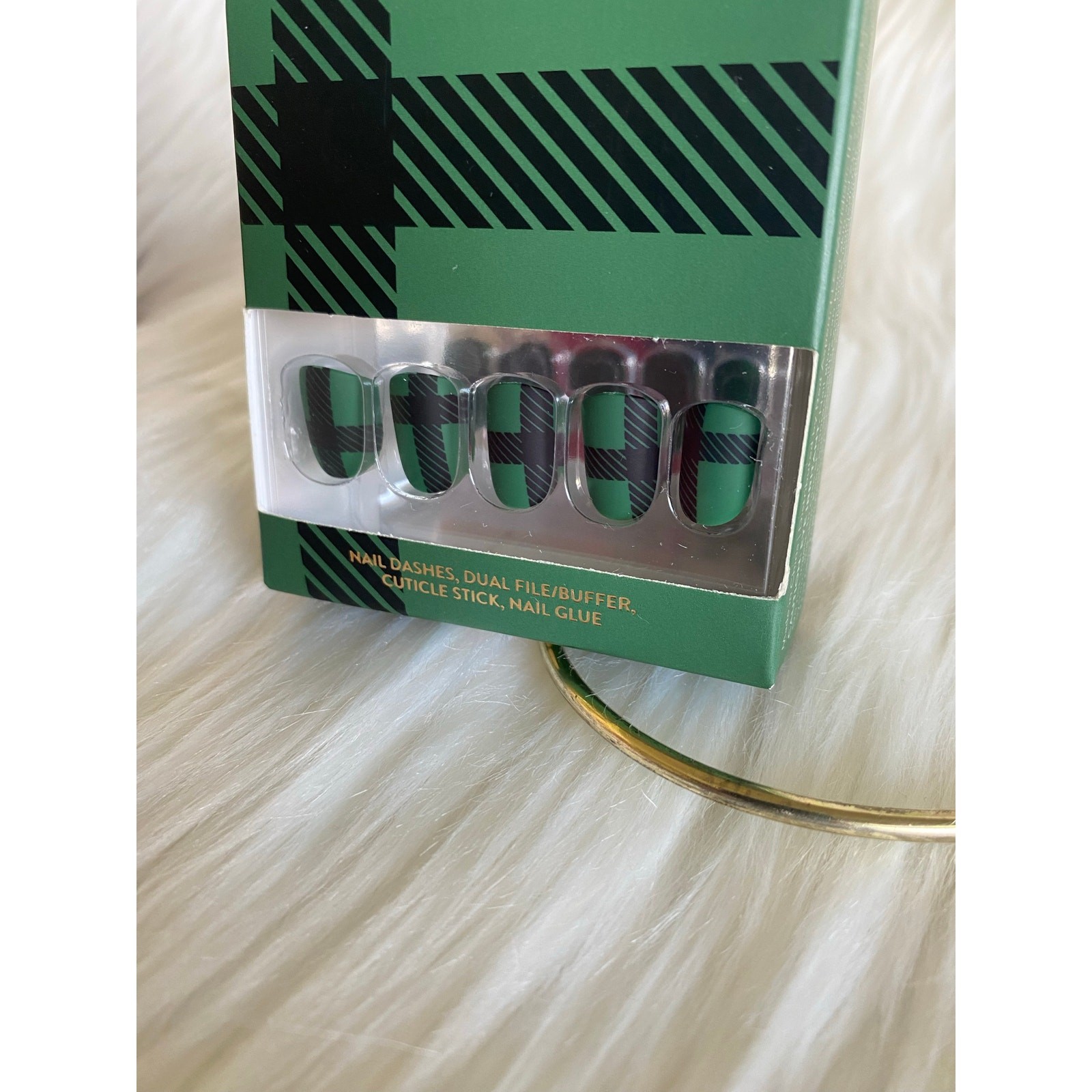 Red Aspen Nail Dashes- Timber, Tish (Green and Black Plaid Short Nail Dashes)