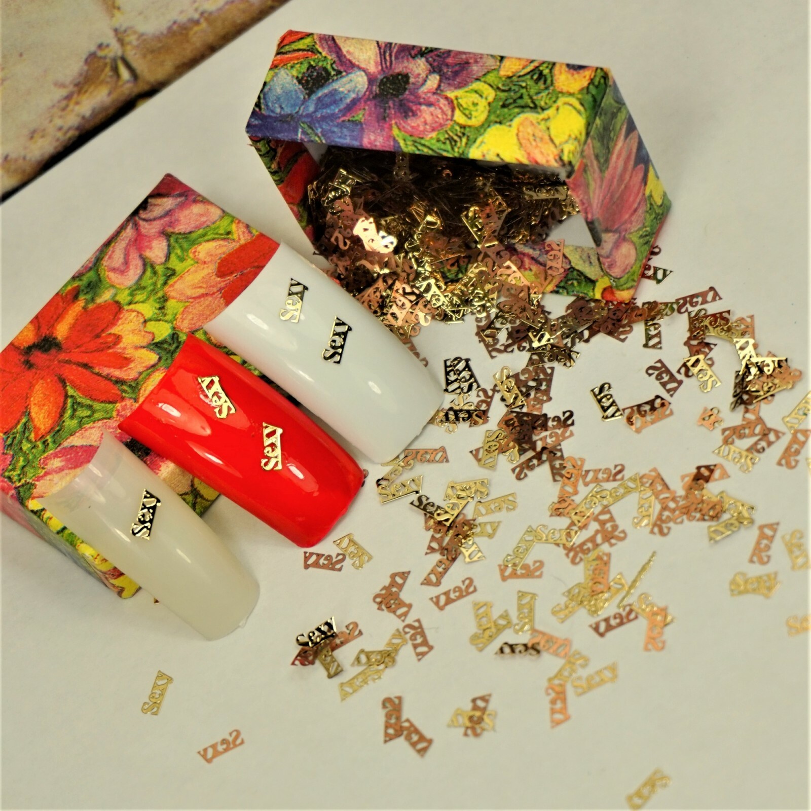 25 GOLD METAL “SEXY” NAIL CHARMS NAIL DECALS SMALL GIFT IN BOX FOR WOMEN