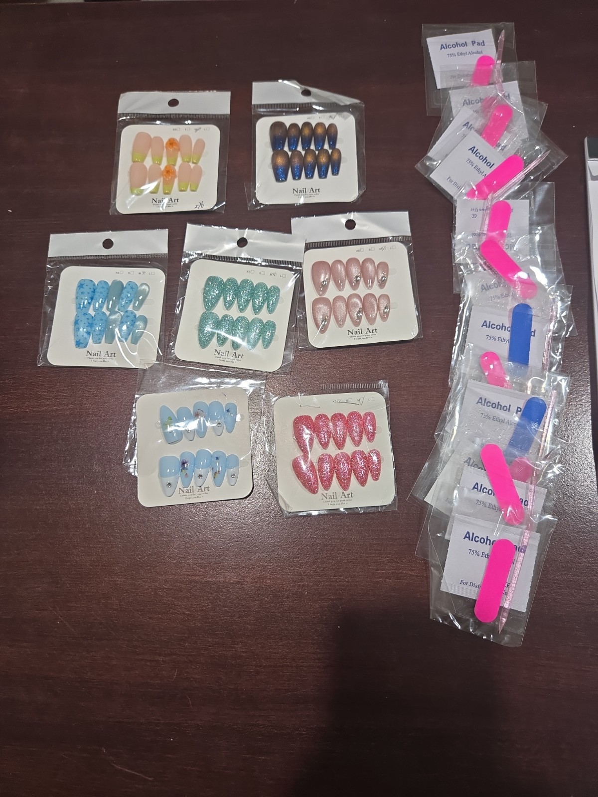 Press On Nails Medium 9 Sets With Alcohol, Glue and File