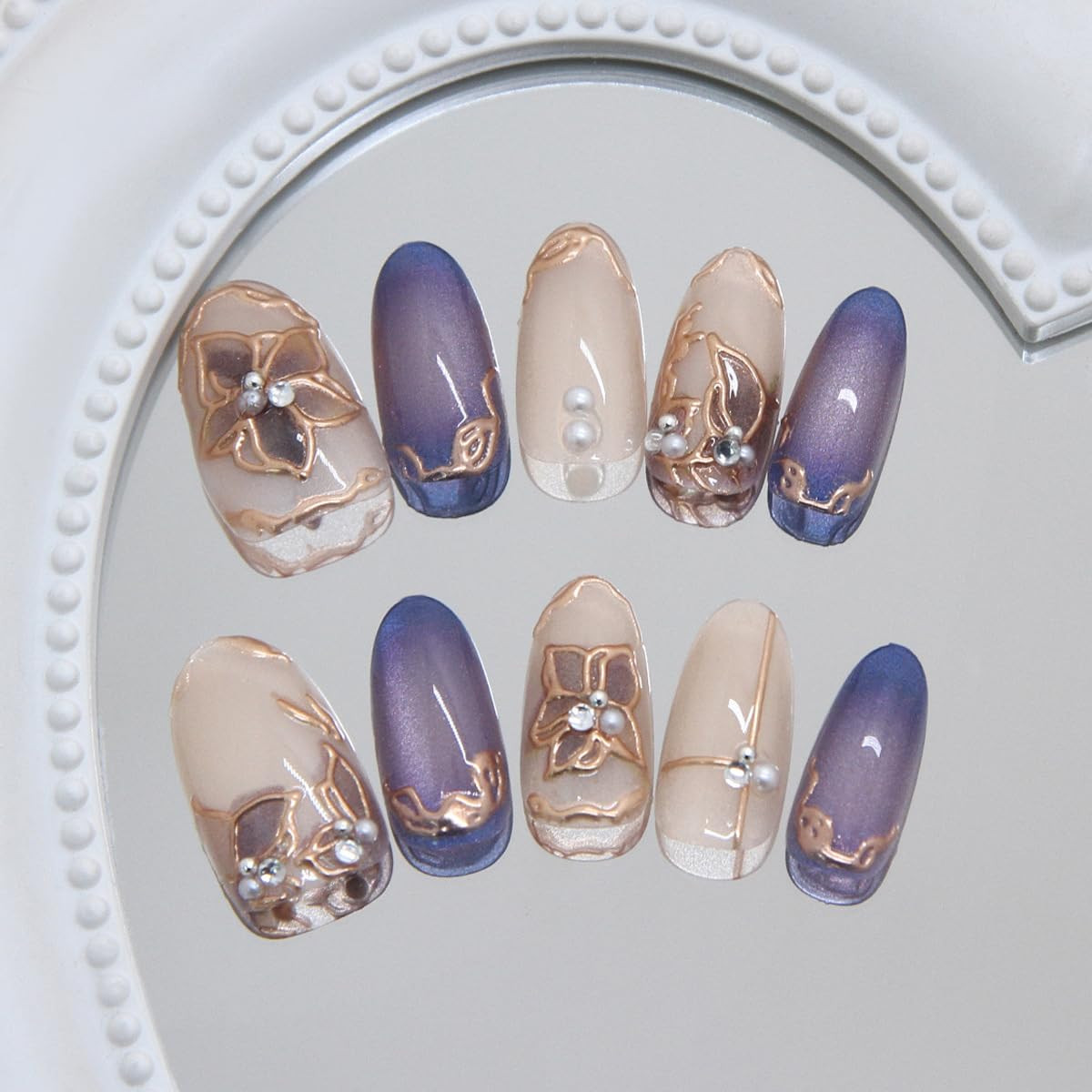 30Pcs Short Almond Press on Nails Gold Edge Floral Fake Nails with 3D Gilding Pe