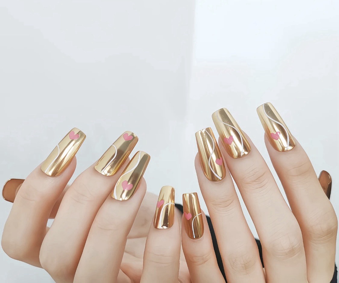 QINSINGE Golden Mandala Press-On Nails