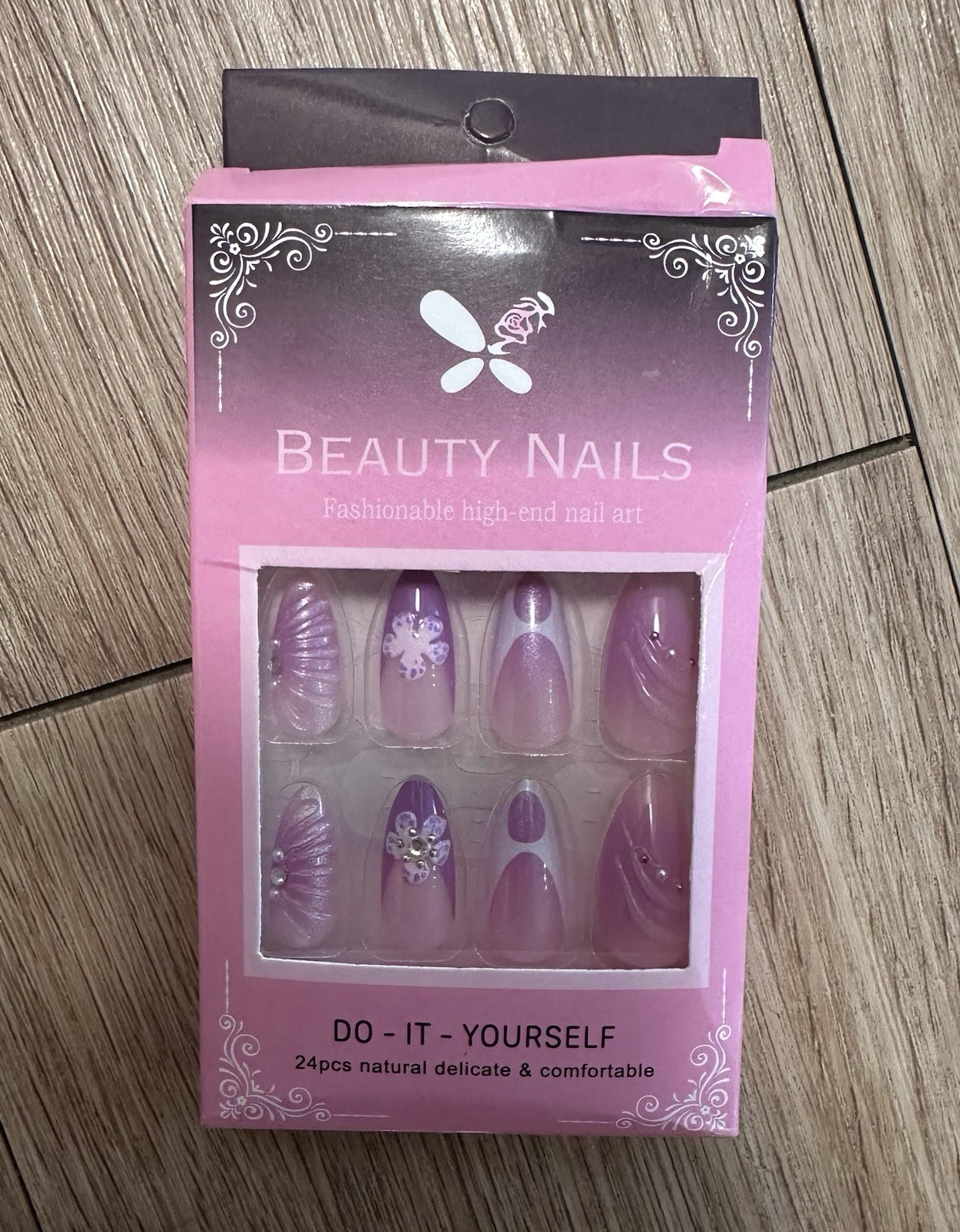 Lot of Press On Nails – 9 Boxes w 24 Nails Each & 1 Box of 96 Nails in 4 Colors