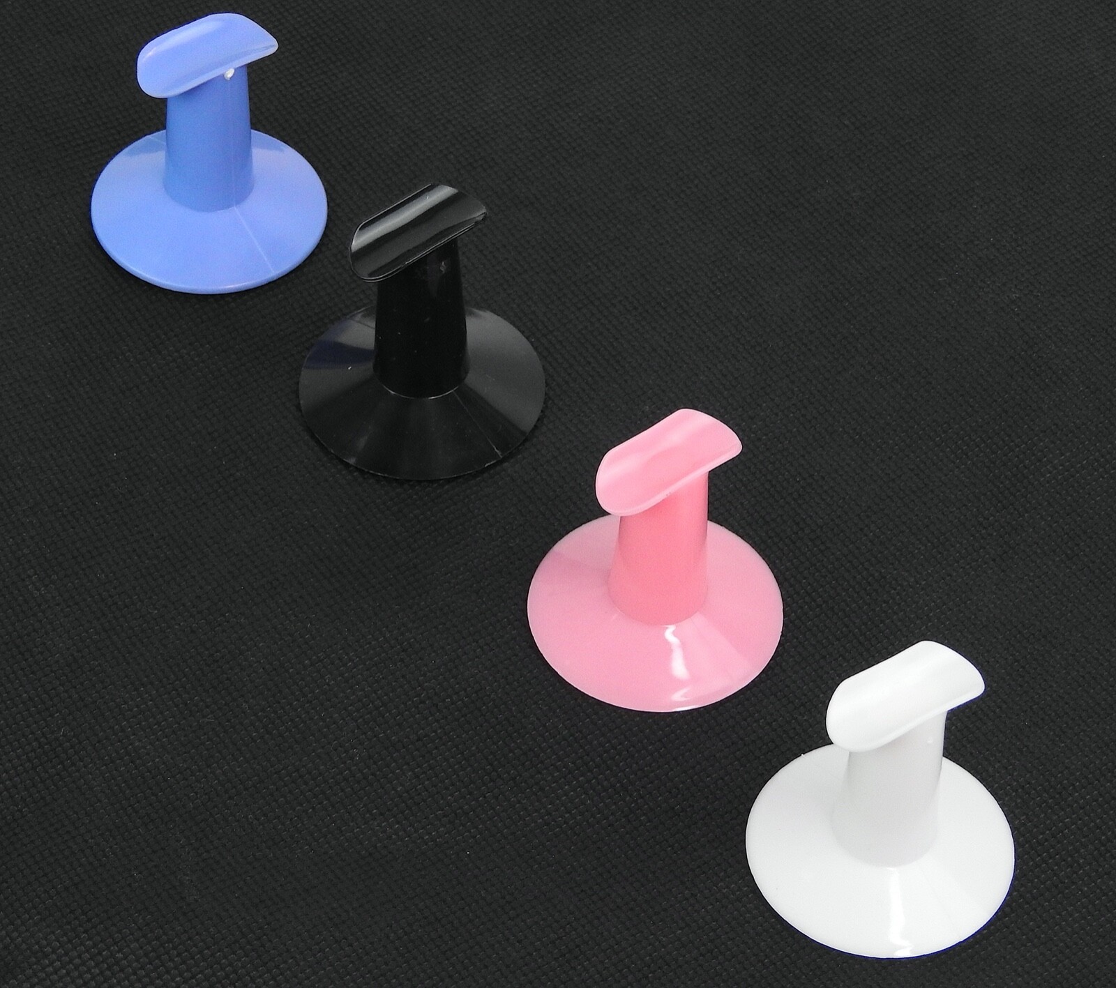 4 PCS FINGER PRACTICE REST HOLDER STAND FOR ART AIRBRUSH & NAIL ART