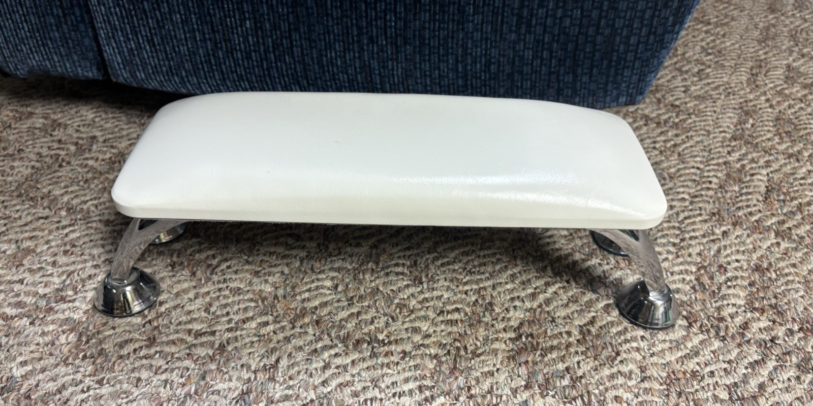 Big Arm Rest for Nails Cushion, Microfiber Leather Hand Rest for Nails Tech