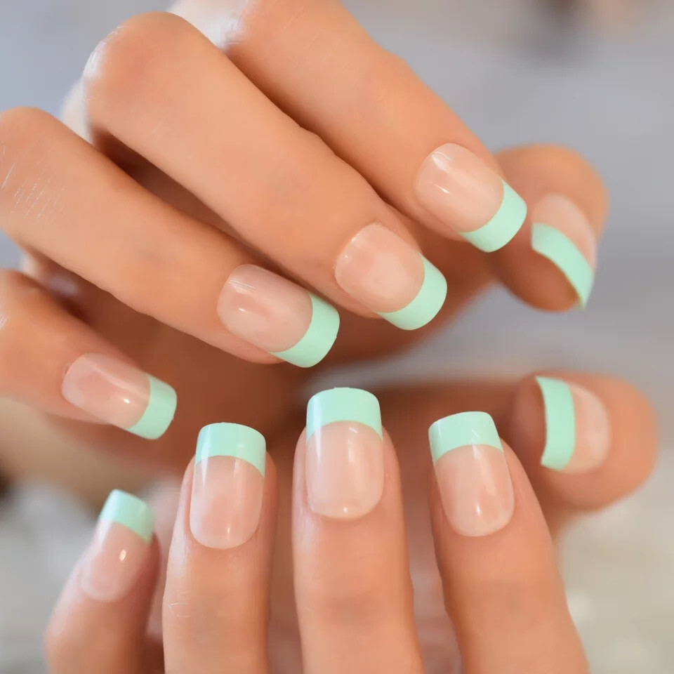 24 Short Press on nails kit w glue Mint green french tip nude