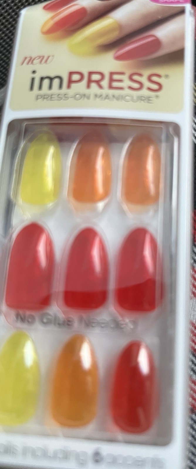 KISS IMPRESS PRESS ON NAILS MULTICOLOR NO GLUE NEEDED 30 NAILS 6 ACCENTS 80055