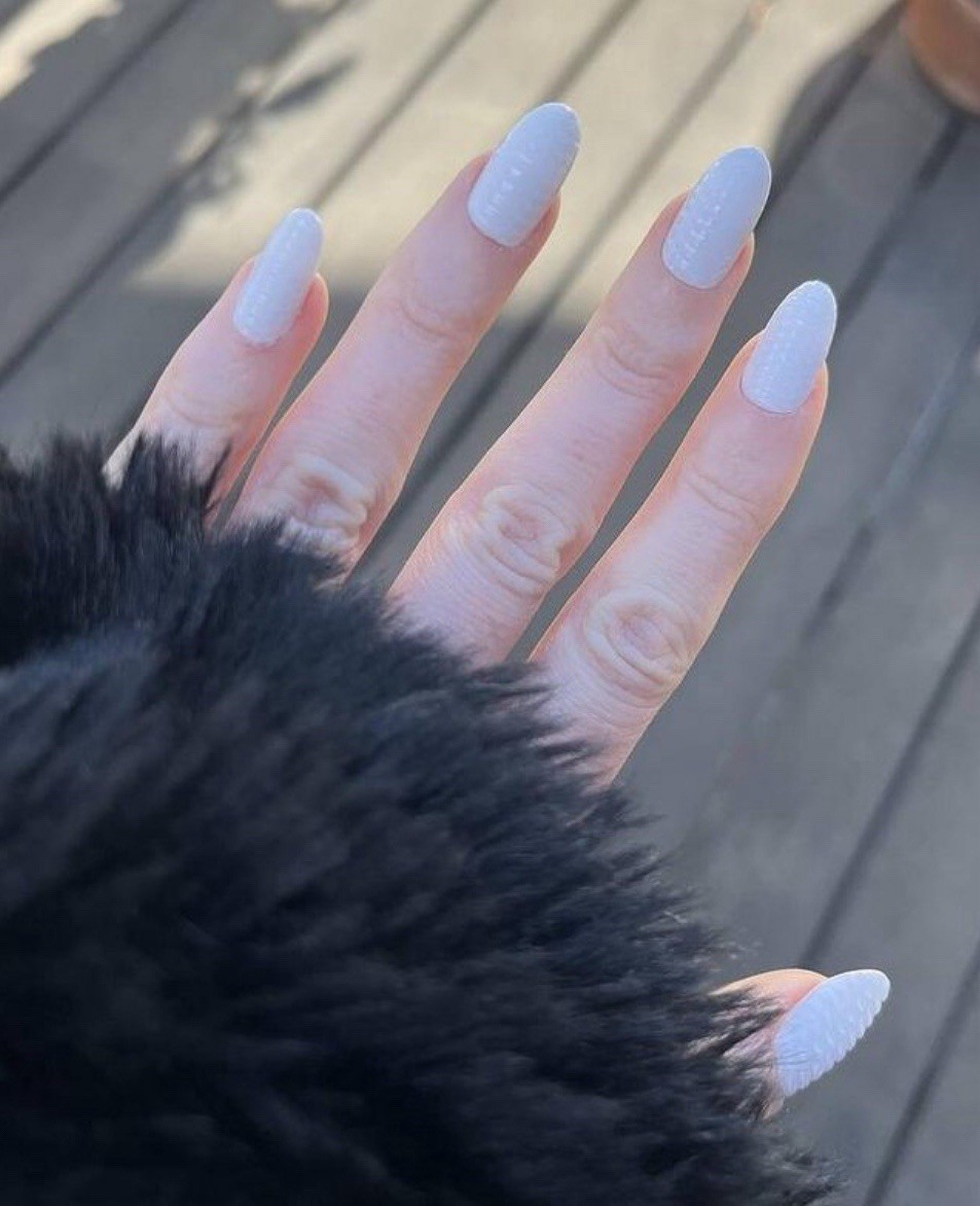 Olive & June Press-On Nails Set of 3 | Pink, White & Nude | 14 Days Wear