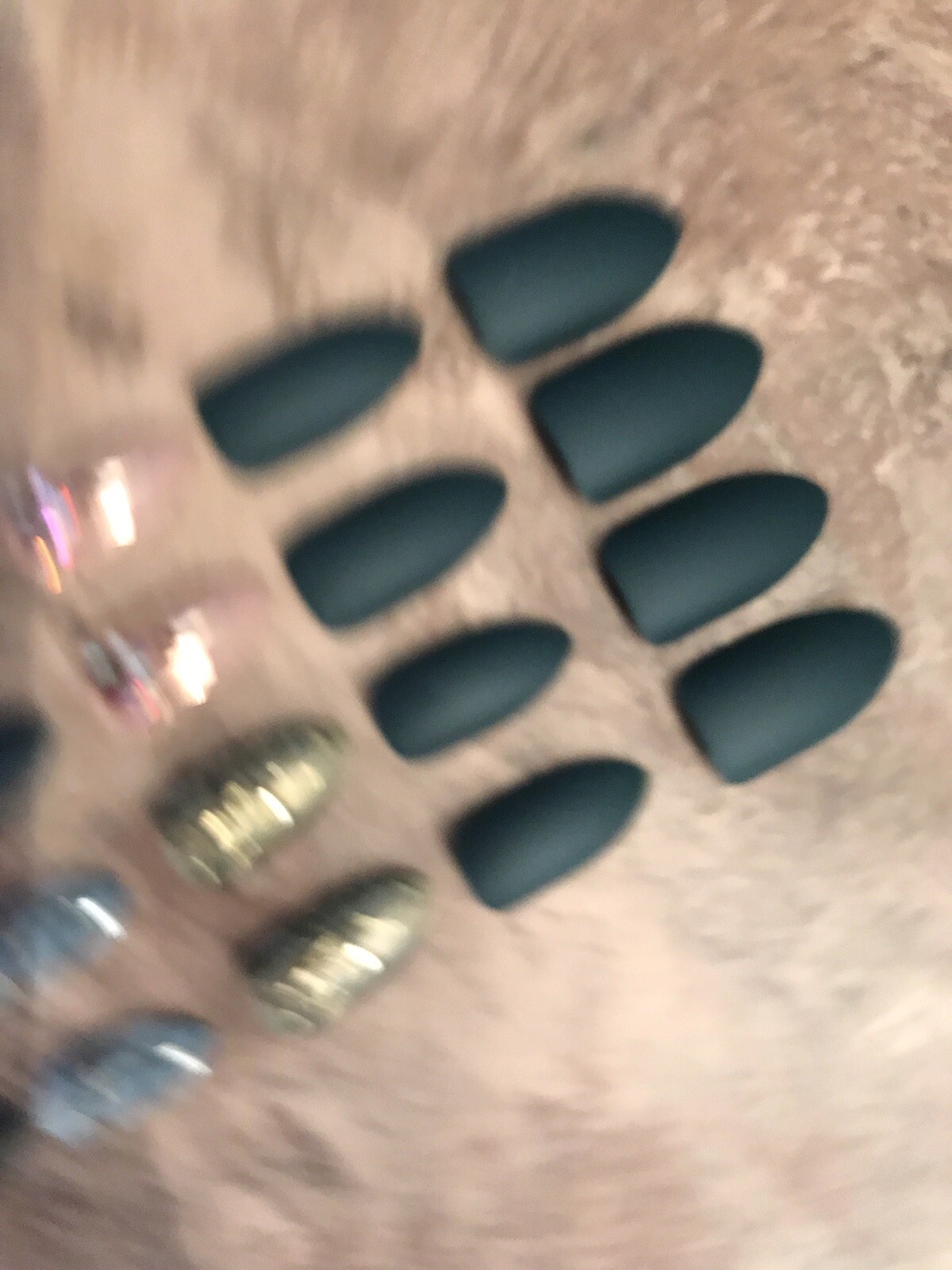 Kiss Masterpiece One-Of-A-Kind Luxe Mani Nails, KMN03 Incomplete Set 20 Nails