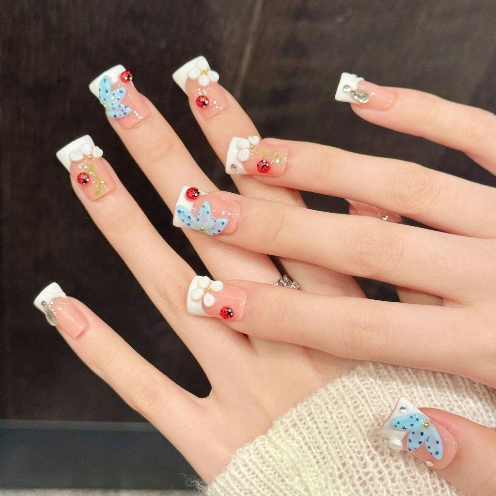 Handmade Fake Nail Summer Gentle Nude 3D Flower Insect Diamond Press On Nail