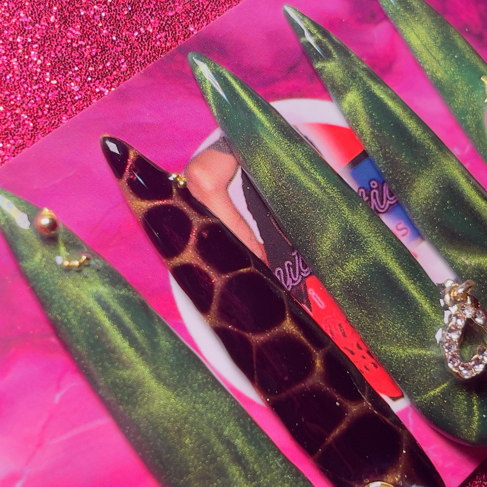 Nail Arts By Dia Long Stiletto Press-On Nails Animal Shiny Green Black Pink